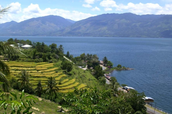 Danau Maninjau