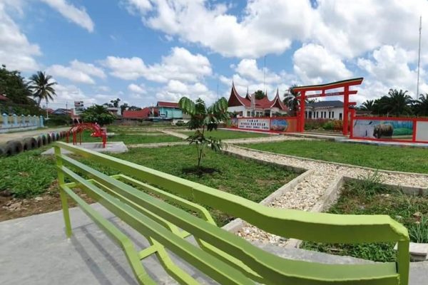 Desa Wisata Taman Bunga dan Buah Sungai Rumbai Timur