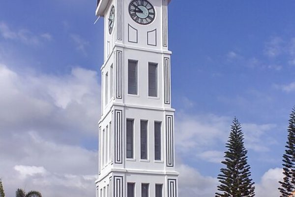 Jam Gadang: Ikon Waktu dan Kebanggaan Kota Bukittinggi