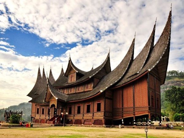 Istano Basa Pagaruyung