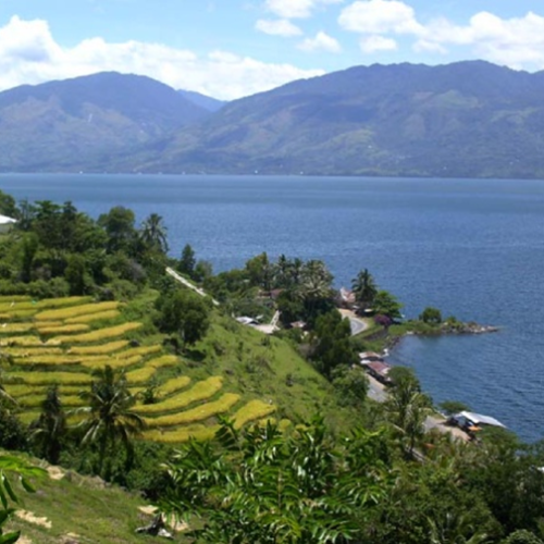 Destinasi-Kabupaten Agam-Danau Maninjau-01
